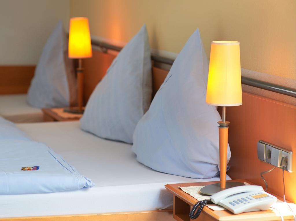 Hotel Muenster Emmelshausen Room photo